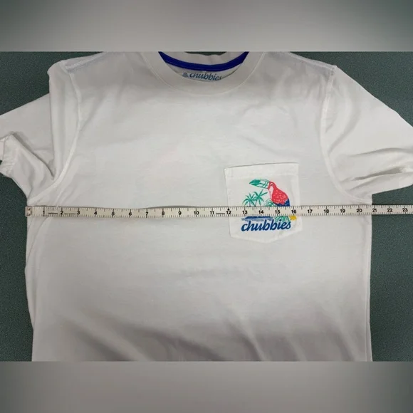 Chubbies “Skys Out Thighs Out” Graphic Pocket Tee Women’s Medium White - Picture 6 of 8